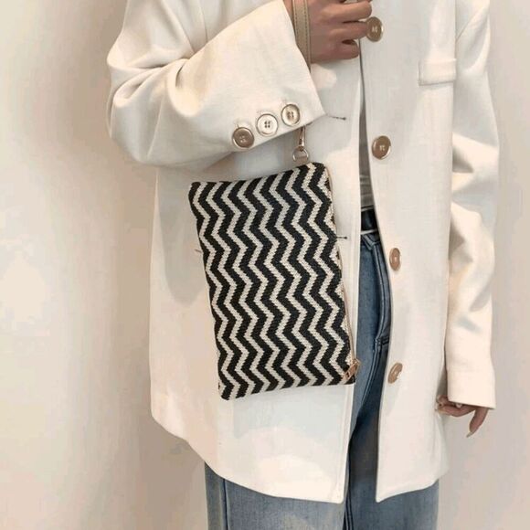 Elizabeth Besich Handbags - *Brand New* Ladies Zig Zag Clutch Bag